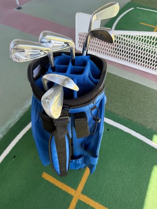 Palos de Golf Cleveland Nuevos