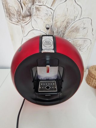 Cafetera Dolce Gusto Roja