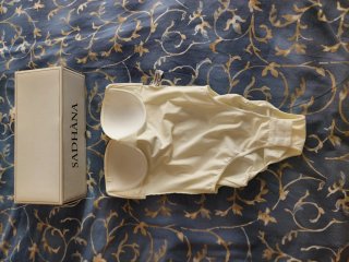 Splendido body avorio da sposa Sadhana tg. 2