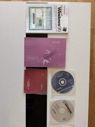 IBM Aptiva 2137-E20 PC Torre Beige