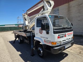 Nissan Cabstar 2003