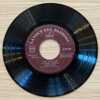 Gilbert Becaud - La Ville (7" EP) Chanson Pop
