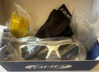 Gafas NUEVAS de sol BBB niño PVP 40 eur