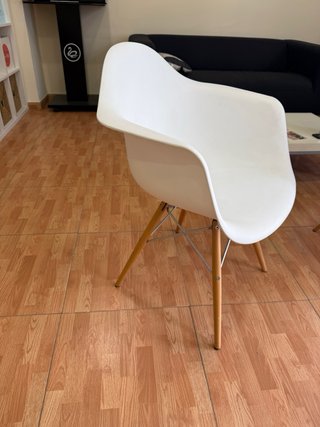 2 Sillas Blancas Diseño Nórdico IKEA