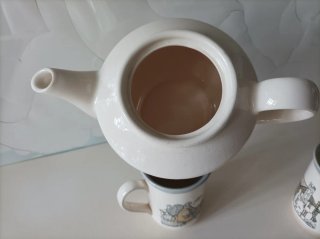 Tetera y 2 tazas Biltons