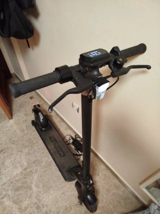 Patinete eléctrico como nuevo