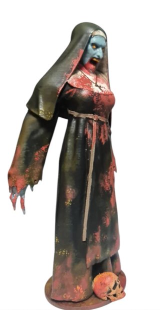 Figura Monja Zombie Sangrienta