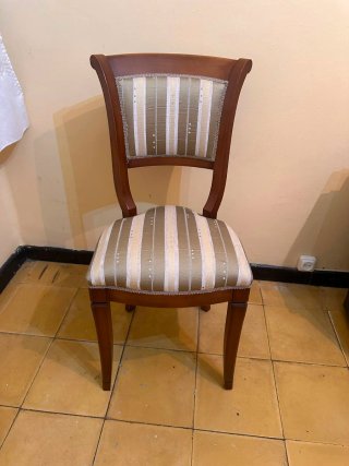 Silla de comedor tapizada madera