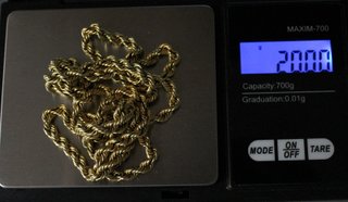 Cadena de oro de 18k. Peso: 20.00 gr.