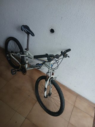 Megamo de 24 pulgadas