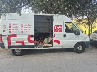 VENDO FURGONETA perfecta  para camperizar!