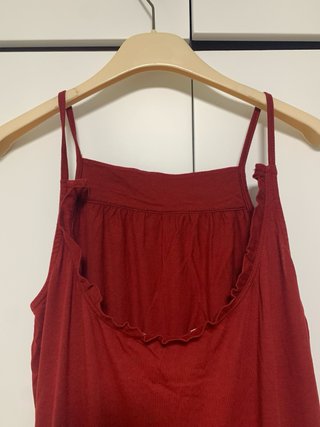 Vestido largo rojo con tirantes
