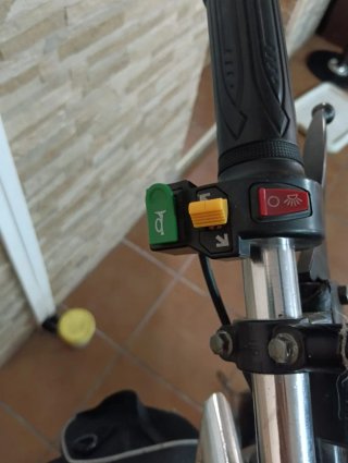 Scooter Eléctrica 49cc Negro URGE VENTA