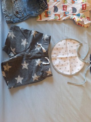 Lote 18: Ropa 6-9 Meses verano