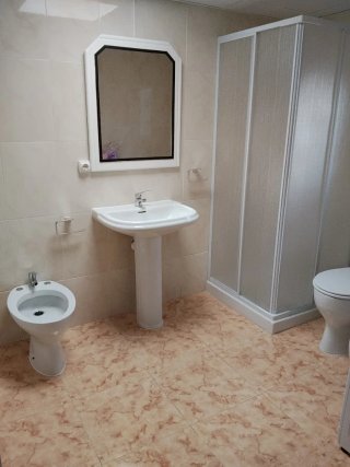 SE ALQUILA CASA EN HÍJAR
