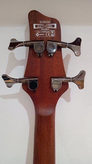 Bajo Ibanez Ergodyne EDB550 Indonesia + Estuche