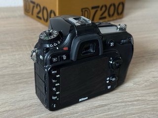 Cámara Nikon D7200 + Accesorios