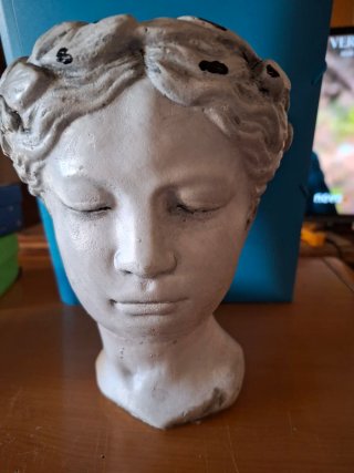 Busto Afrodita Maceta Piedra