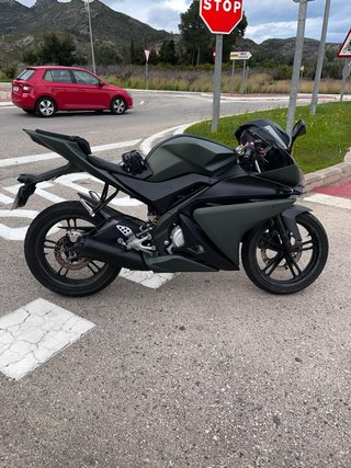 Yamaha YZF R125