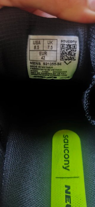 Zapatillas Saucony Ride 19 Negras y Moradas