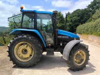 Tractor New Holland TS100