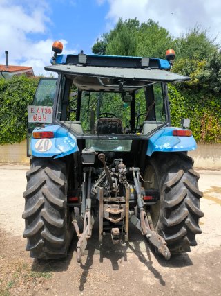 Tractor New Holland TS100