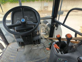 Tractor New Holland TS100