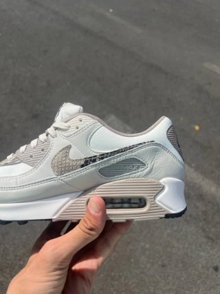 Nike Air Max 90