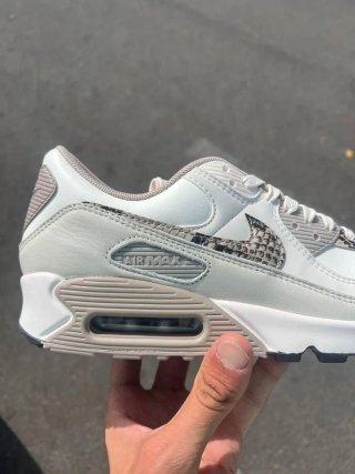 Nike Air Max 90