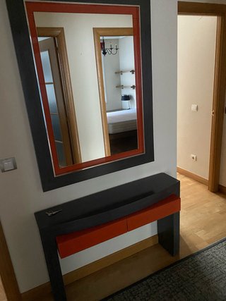 Mueble recibidor con espejo