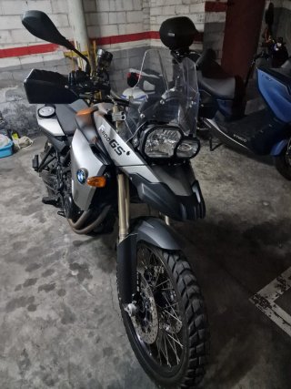 BMW F800GS Adventure Moto Gris Plata