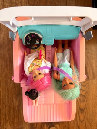 Camper Barbie + Pasticceria + 2 LOL + 3 Barbie
