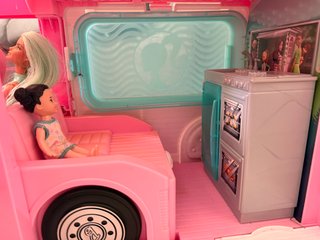 Camper Barbie + Pasticceria + 2 LOL + 3 Barbie