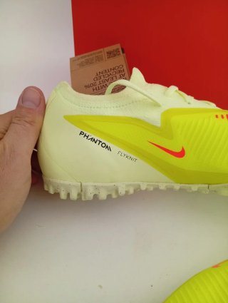 Nike tg 39 reactx Phantom 6 low pro TF nuove