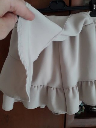Gonna pantaloncini beige