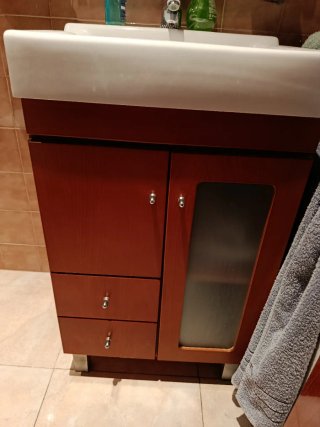 Mueble de baño madera y cristal