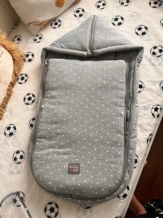 Saco para cuco Walking Mum gris estrellas