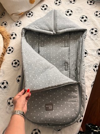 Saco para cuco Walking Mum gris estrellas