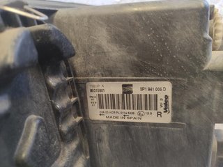 Faro derecho 5P1941006D Seat Leon II (1P) (2 y_467