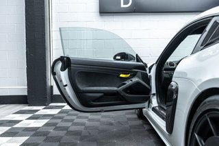 Porsche 718 Cayman GT4 RS