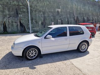 Volkswagen Golf GTI 1.8T 150 CV año 2000