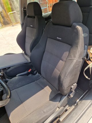 Volkswagen Golf GTI 1.8T 150 CV año 2000