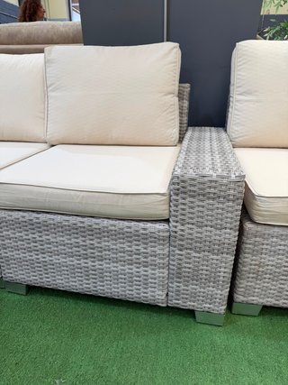Conjunto de terraza rinconera beige y gris