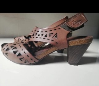 Sandalias de piel marrón talla 37