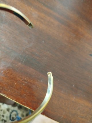 Pulsera dorada bisutería