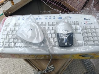 Teclado y Ratón Inalámbrico Genius