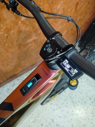 Mondraker Crafty XR de 800 Wh 120 Nw Ohlins
