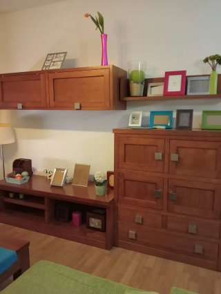 Mueble de salón de madera