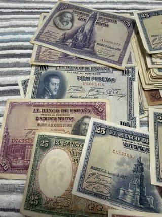 Lote 110 Billetes Banco de España Pesetas