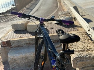 Bicicleta de montaña en buen estado